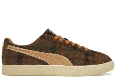 Pre-owned Puma Men's  Clyde Harris Tweed Sneakers In Chamomile/caramel Latte