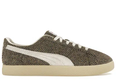 Pre-owned Puma Men's  Clyde Harris Tweed Sneakers In Chamomile/sugared Almond