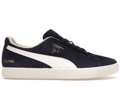 Pre-owned Puma Men's  Clyde Og End. Navy Sneakers In  Navy Blue/frosted Ivory