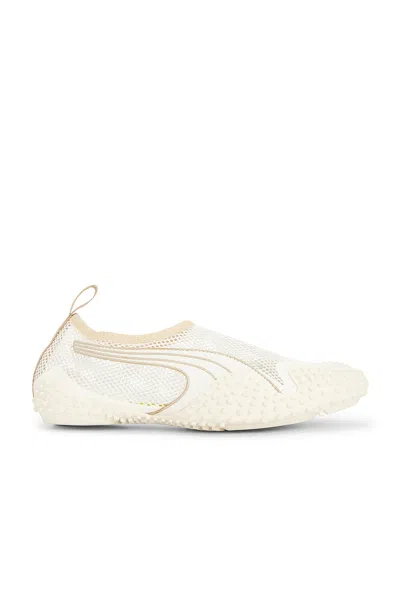 Puma Mostro Flex Round-toe Sneakers In Neutral