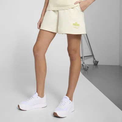Puma Palm Resort Women's 5" Shorts In White