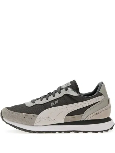 Puma Road Rider Sneakers In Gray