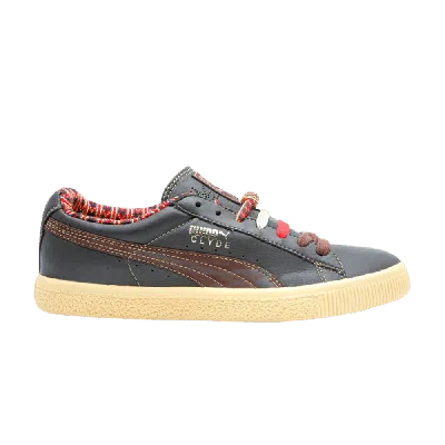 Pre-owned Puma Sneakersnstuff Clyde In Brown