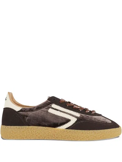 Puraai Logo-detail Sneakers In Brown