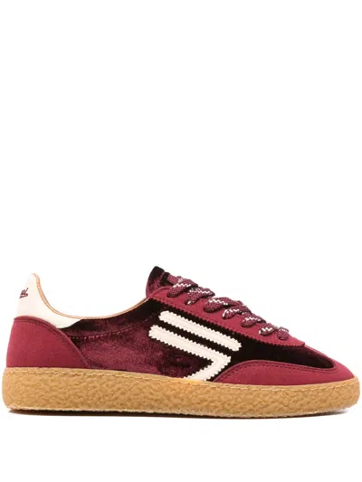 PURAAI STRIPE-DETAIL SNEAKERS