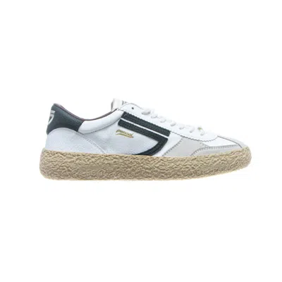 Puraai Vintage Vischio Sneakers In Bianco