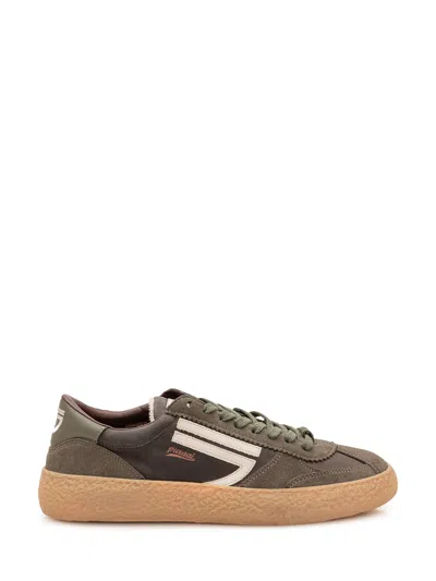Puraai Vintage Waxed Sneaker In Brown