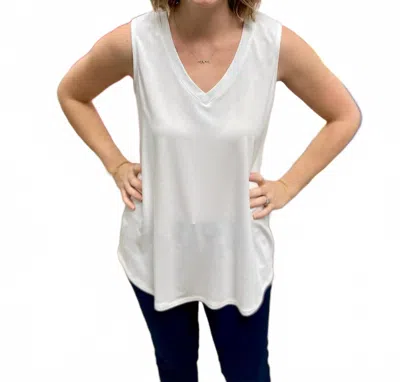 Pure Essence Reversible Neck Tank Top In White