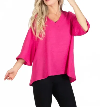 Pure Essence V-neck High Low Hem Top In Azalea In Pink