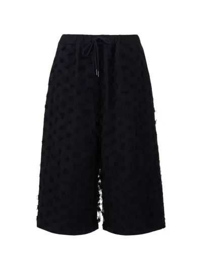 Pushbutton Drawstring Textured Shorts In Black