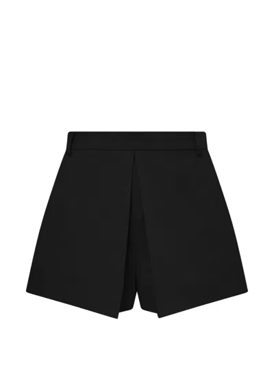 Pushbutton Pleated A-line Shorts In Black