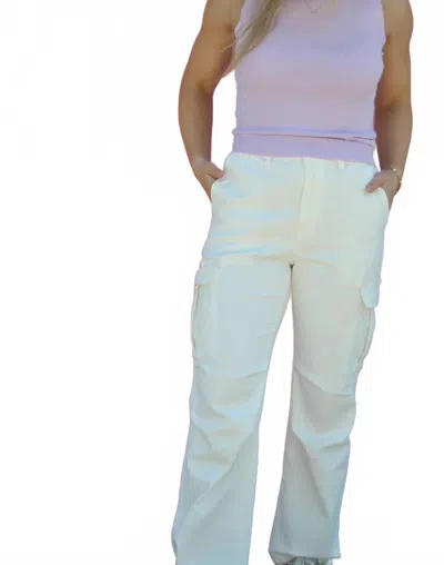 Q2 Cargo Tie Jeans In White In Blue