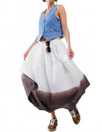 Q2 Flowy Drop Waist Skirt In Brown Ombre In White