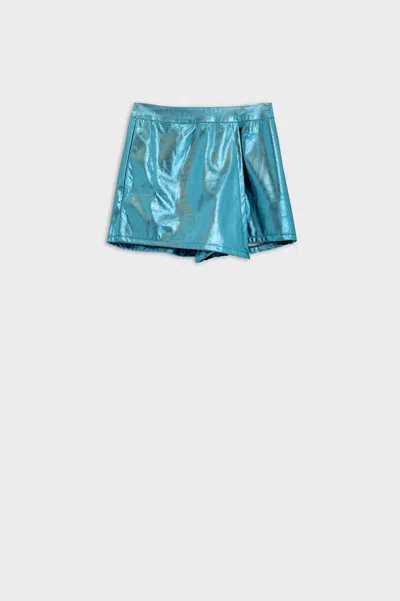 Q2 Fuzz Metallic Wrap Short In Metallic Blue