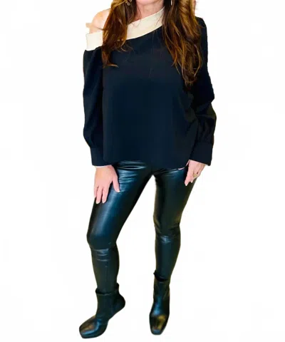 Q2 Leather Look Leggings In Black In Blue