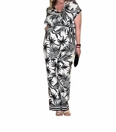 Q2 Palm Tropical Jumpsuit In Noir In Black