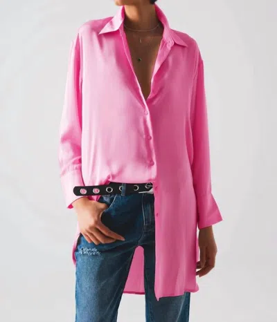Q2 Satin Long Sleeve Shirt In Pink