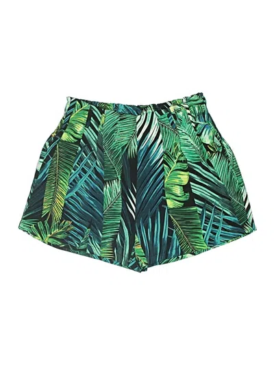 Pre-owned Q2 Shorts In Green