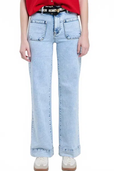 Q2 Wide Leg Jeans With Front Pockets In Light Wash In Blue