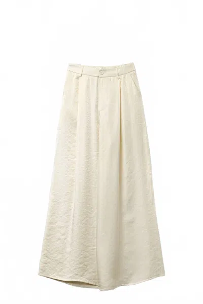 Q2 Women's Wide Leg Shiny Pants In Cream In Neutral