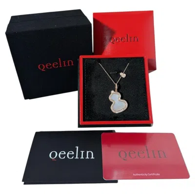 Pre-owned Qeelin Wulu 18k Rose Gold Full Diamond Mother-of-pearl Gourd Pendant Necklace In Red