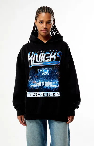 Qore Women's New York Knicks Hoodie In Black