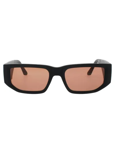 Quay Good Time Sunglasses In Mtblk/drkapr - Matte Black - Brown Tint