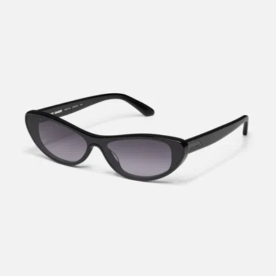 Quay Slate In Black,smoke
