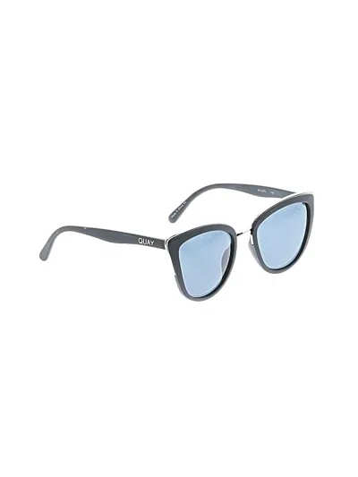 Pre-owned Quay Sunglasses In Blue