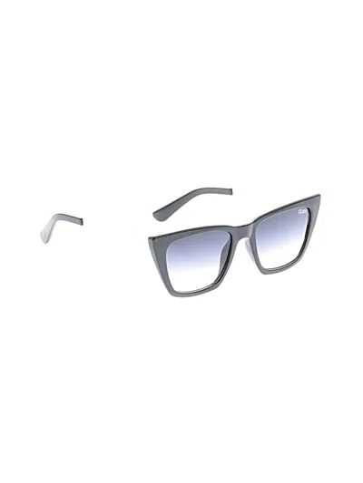 Pre-owned Quay Sunglasses In Gray