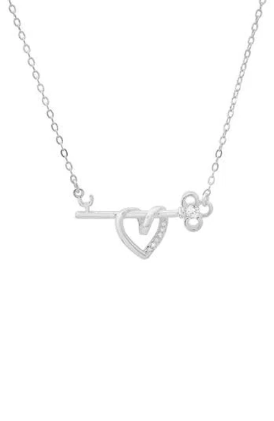 Queen Jewels Key To My Heart Cz Bar Necklace In Silver