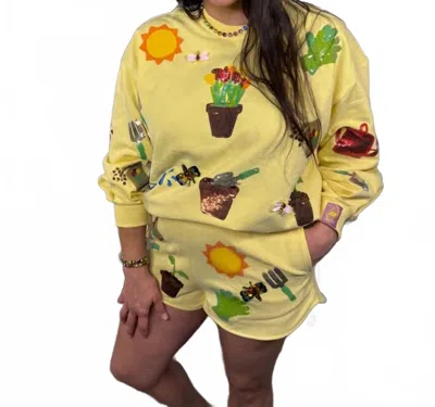 Queen Of Sparkles Potted Plant Shorts In Yellow