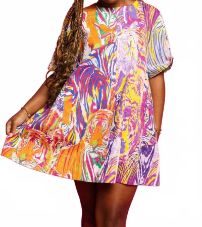 Queen Of Sparkles Tiger Short Sleeve Dress In Multi Abstract