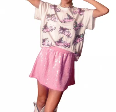 Queen Of Sparkles Trucks With Christmas Tree Tee In White In Neutral