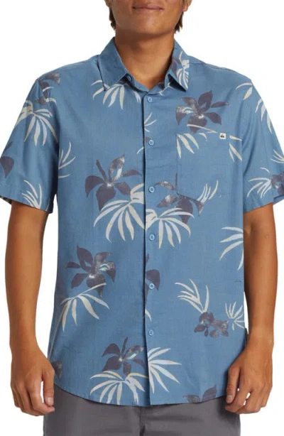 Quiksilver Men's Apero Classic Short Sleeve Button Down Shirt In Blue Shadow Aop Mix Bag