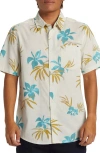 Quiksilver Men's Apero Classic Short Sleeve Button Down Shirt In Snow White