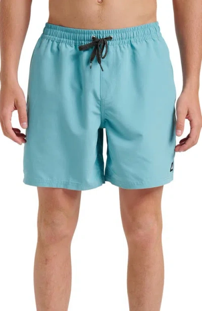Quiksilver Everyday 17" Solid Stretch Swim Trunks In Blue