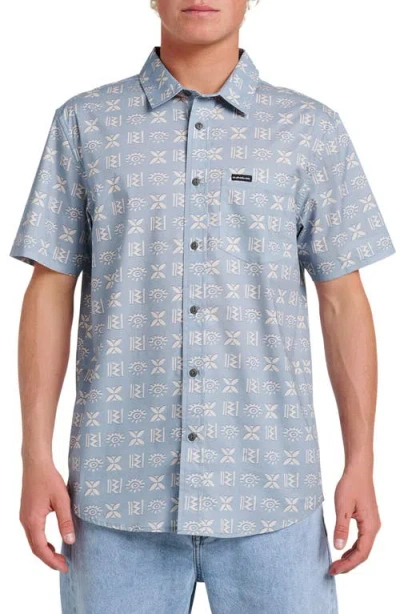 Quiksilver Stone Etch Classic Fit Short Sleeve Stretch Cotton Button-up Shirt In Blue