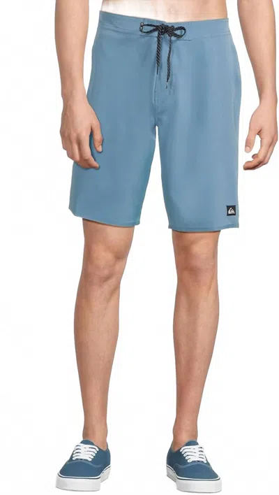 Quiksilver Surfsilk Kaimana 20" Boardshorts In Niagara In Blue