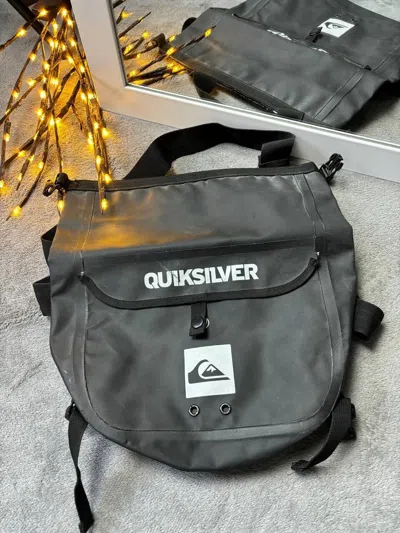 Pre-owned Quiksilver X Vintage Quiksilver Gorpcore Bag Y2k Logo Outdoor Style In Black