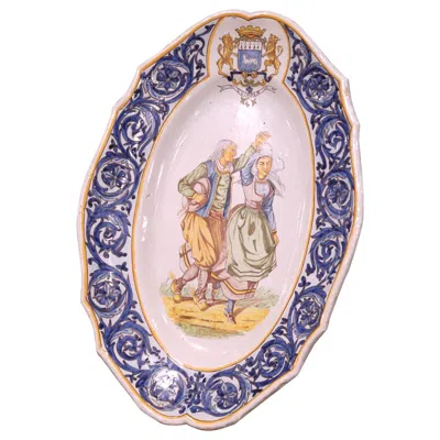 Pre-owned Quimper Faience Pottery Early 20th Century French Henriot Quimper Faïence Wall Platter In Sand