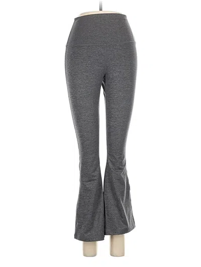 Pre-owned Quince Active Pants In Gray