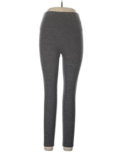 Pre-owned Quince Active Pants In Gray