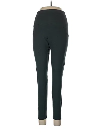 Pre-owned Quince Active Pants In Green