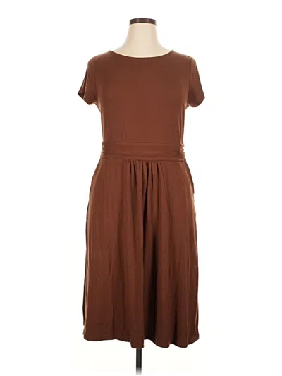 Pre-owned Quince Casual Dress In Brown