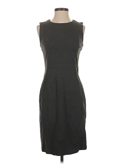 Pre-owned Quince Casual Dress In Gray