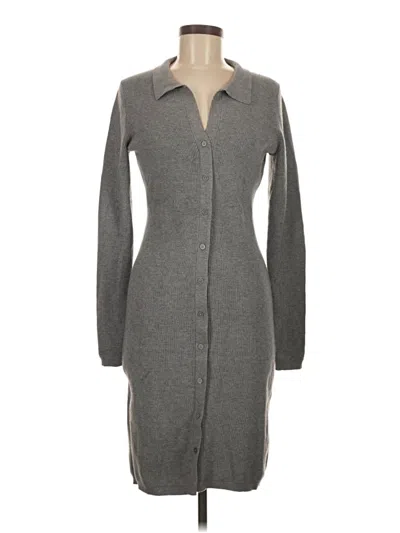 Pre-owned Quince Casual Dress In Gray