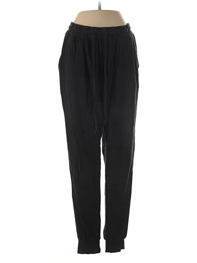 Pre-owned Quince Casual Pants In Black