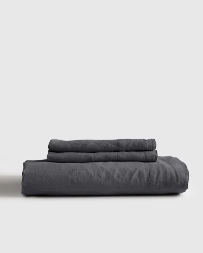 Quince European Linen Fitted Sheet Set In Charcoal