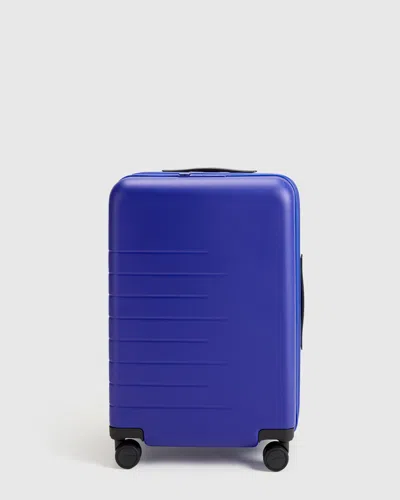 Quince Expandable Carry-on Suitcase